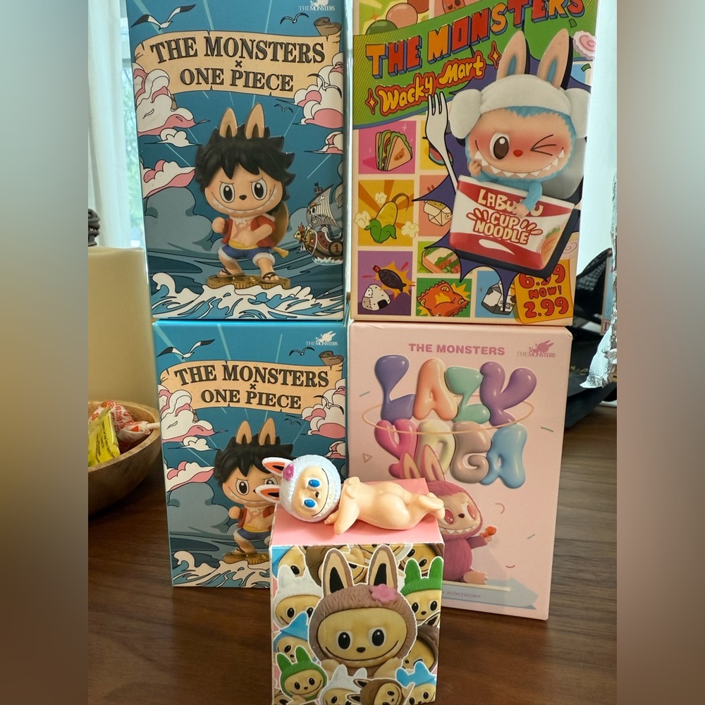 💓The Monsters One Piece Figure - Wacky Mart - Lazy Yoga - Sqaqy Angel